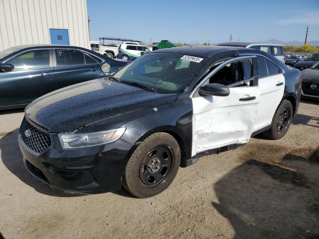 FORD TAURUS POL 2019