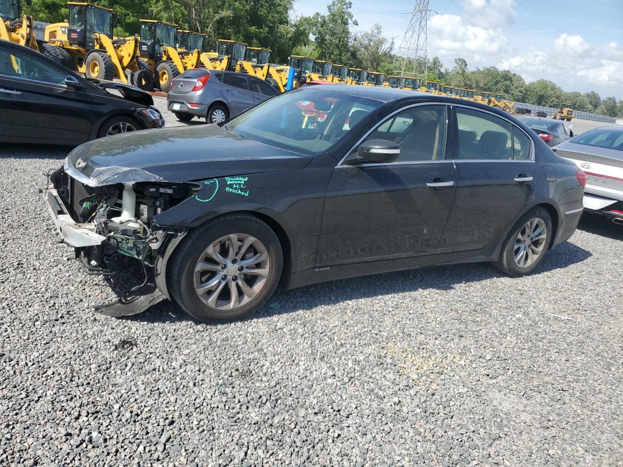 HYUNDAI GENESIS 3. 2013