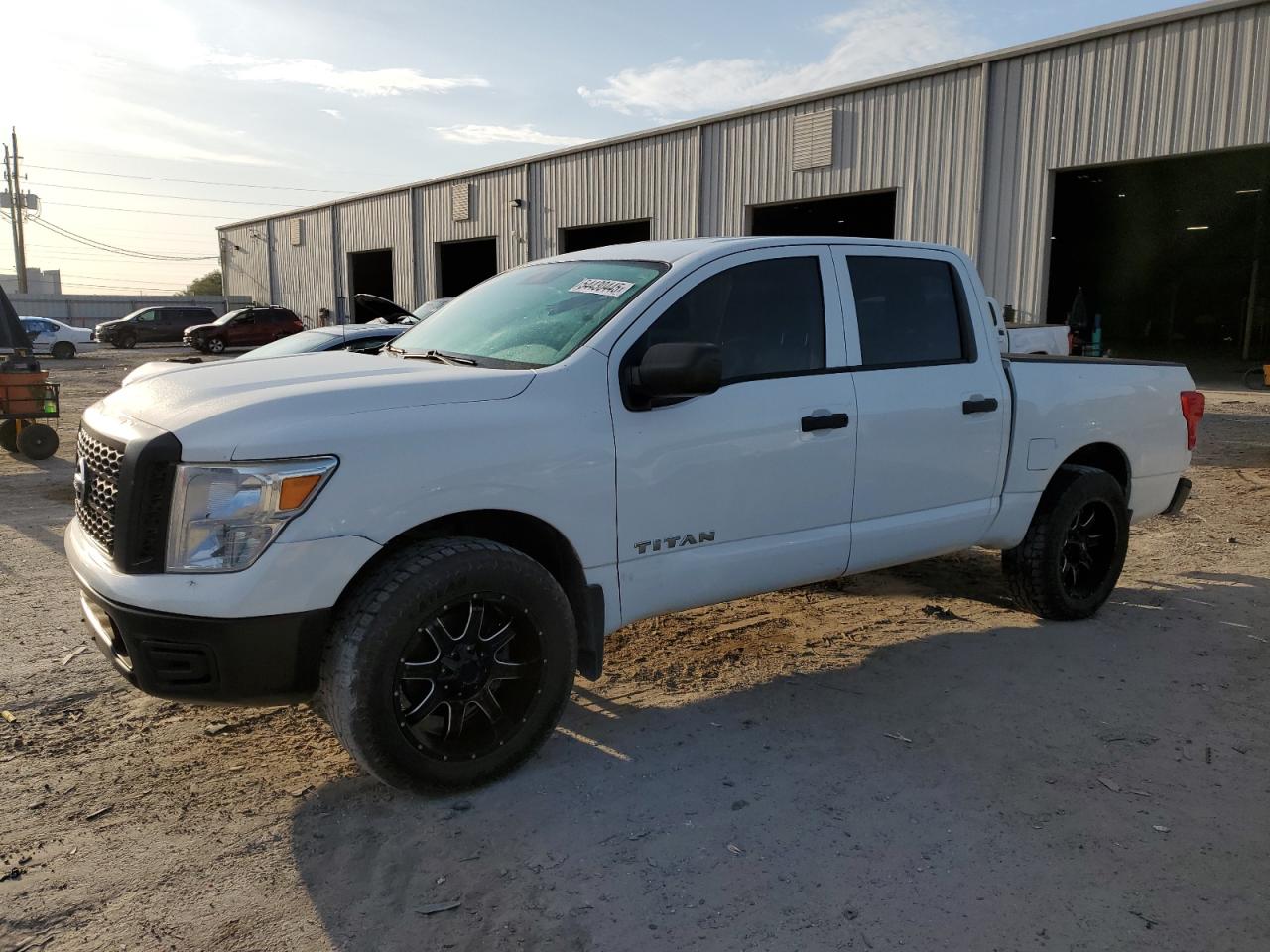 NISSAN TITAN S 2018