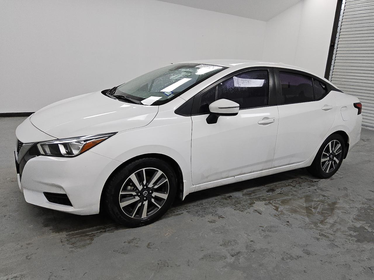 NISSAN VERSA SV 2020