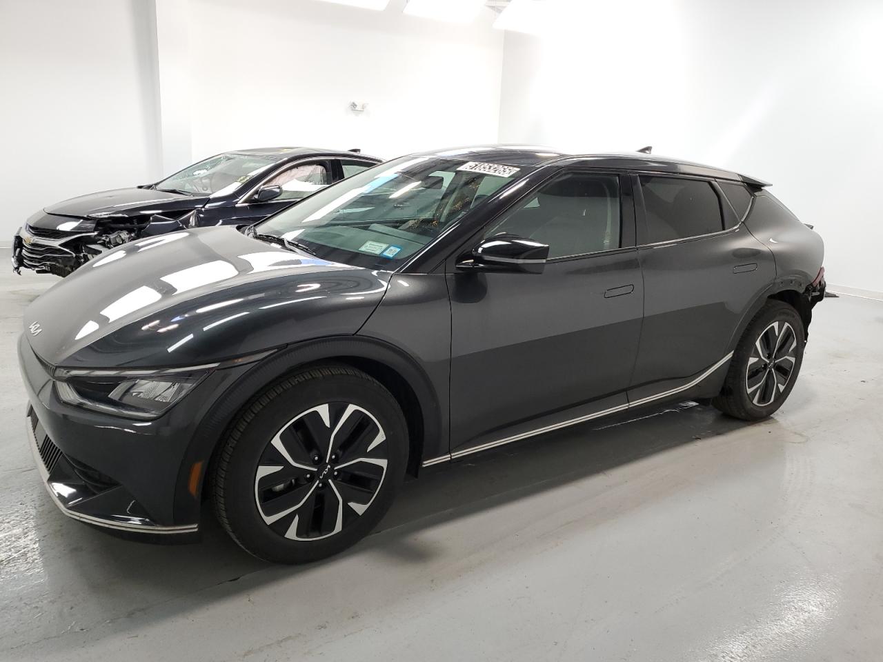 KIA EV6 LIGHT 2024