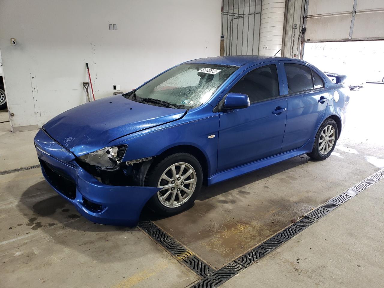MITSUBISHI LANCER ES/ 2010