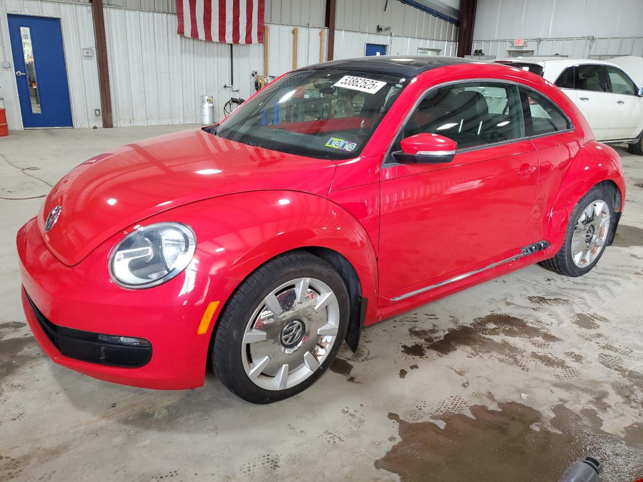 VOLKSWAGEN BEETLE 2013