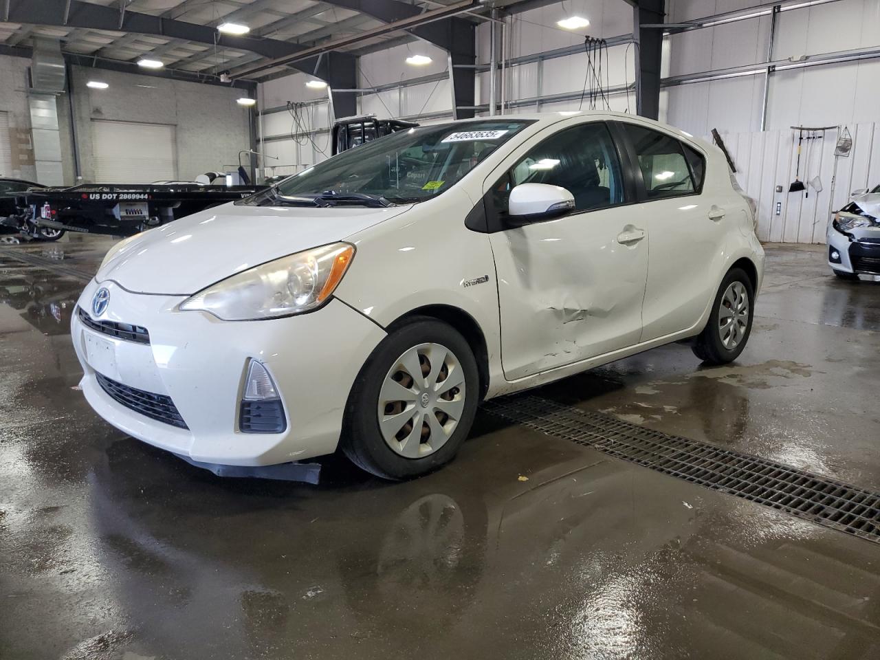 TOYOTA PRIUS C 2012