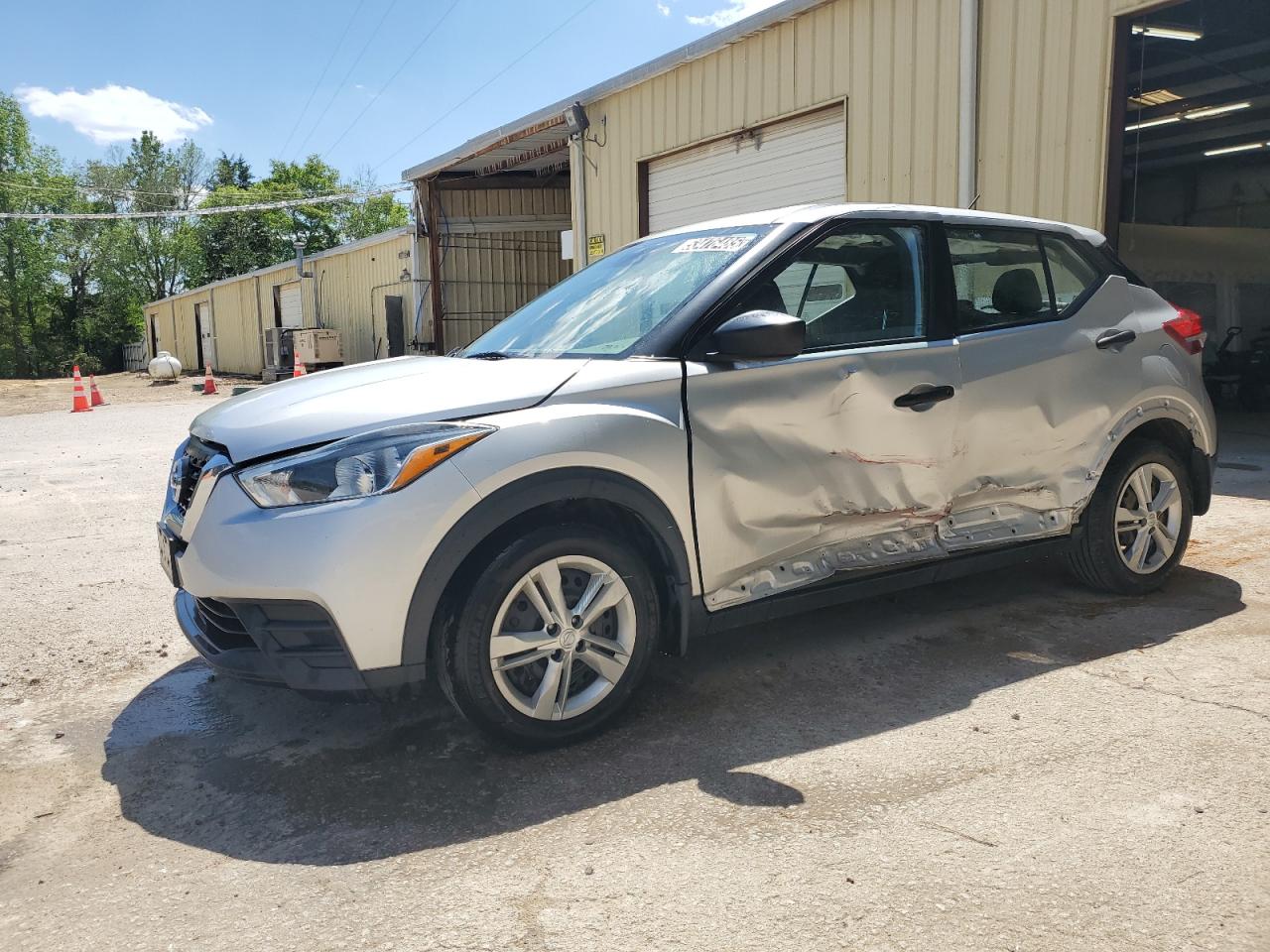 NISSAN KICKS S 2020