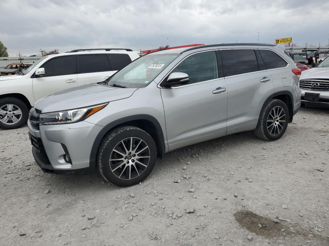 TOYOTA HIGHLANDER 2018