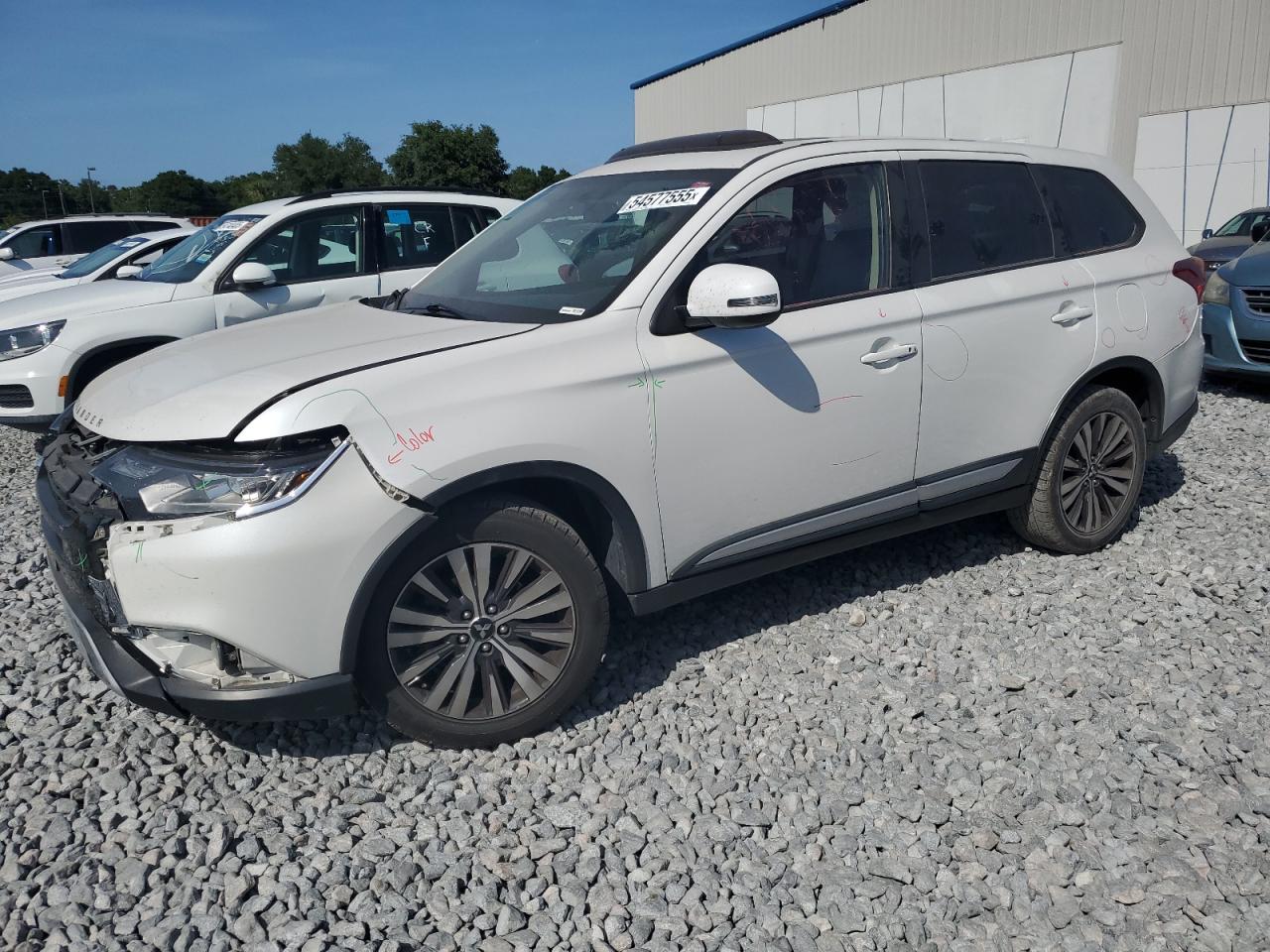 MITSUBISHI OUTLANDER 2019