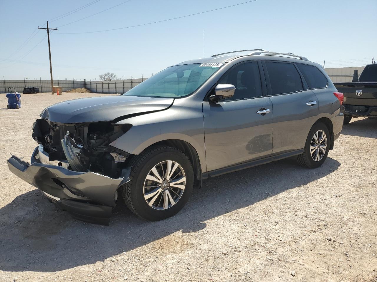 NISSAN PATHFINDER 2017