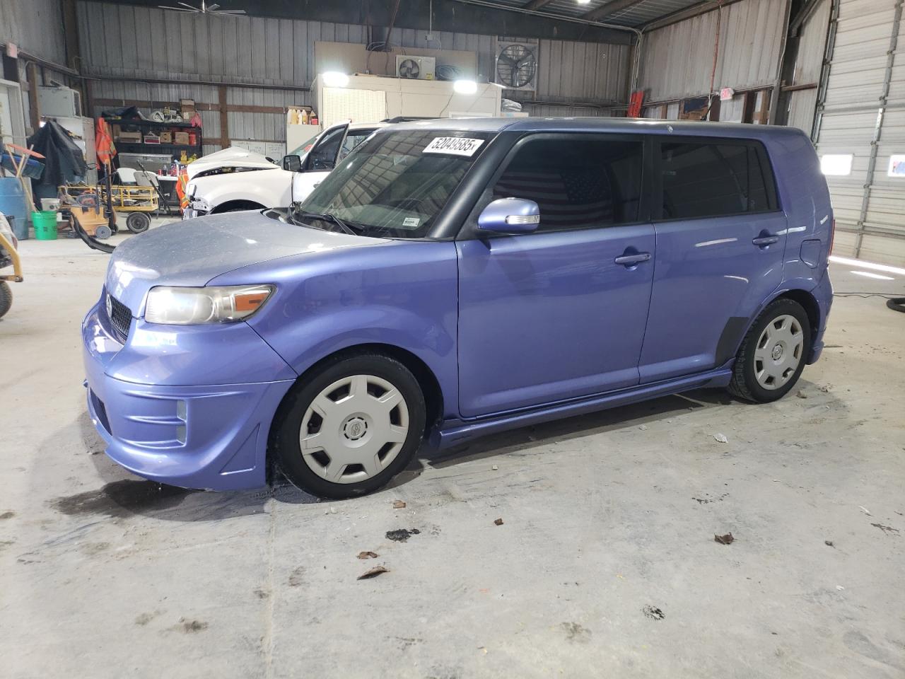 TOYOTA SCION XB 2010
