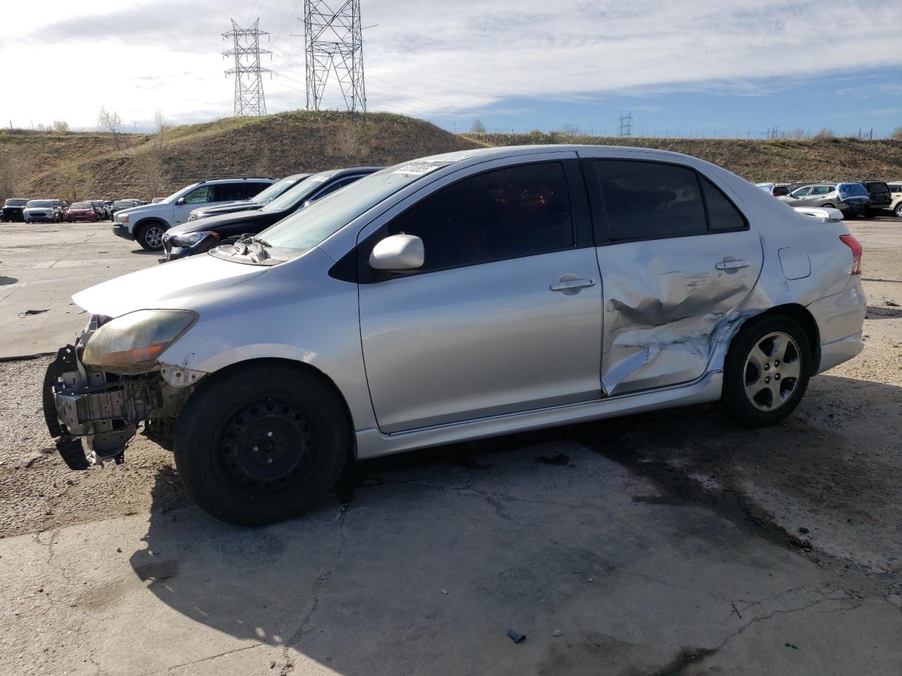 TOYOTA YARIS 2009