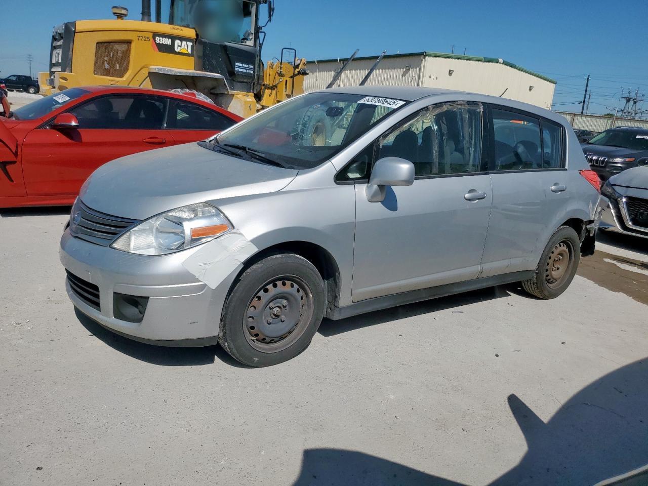 NISSAN VERSA S 2010