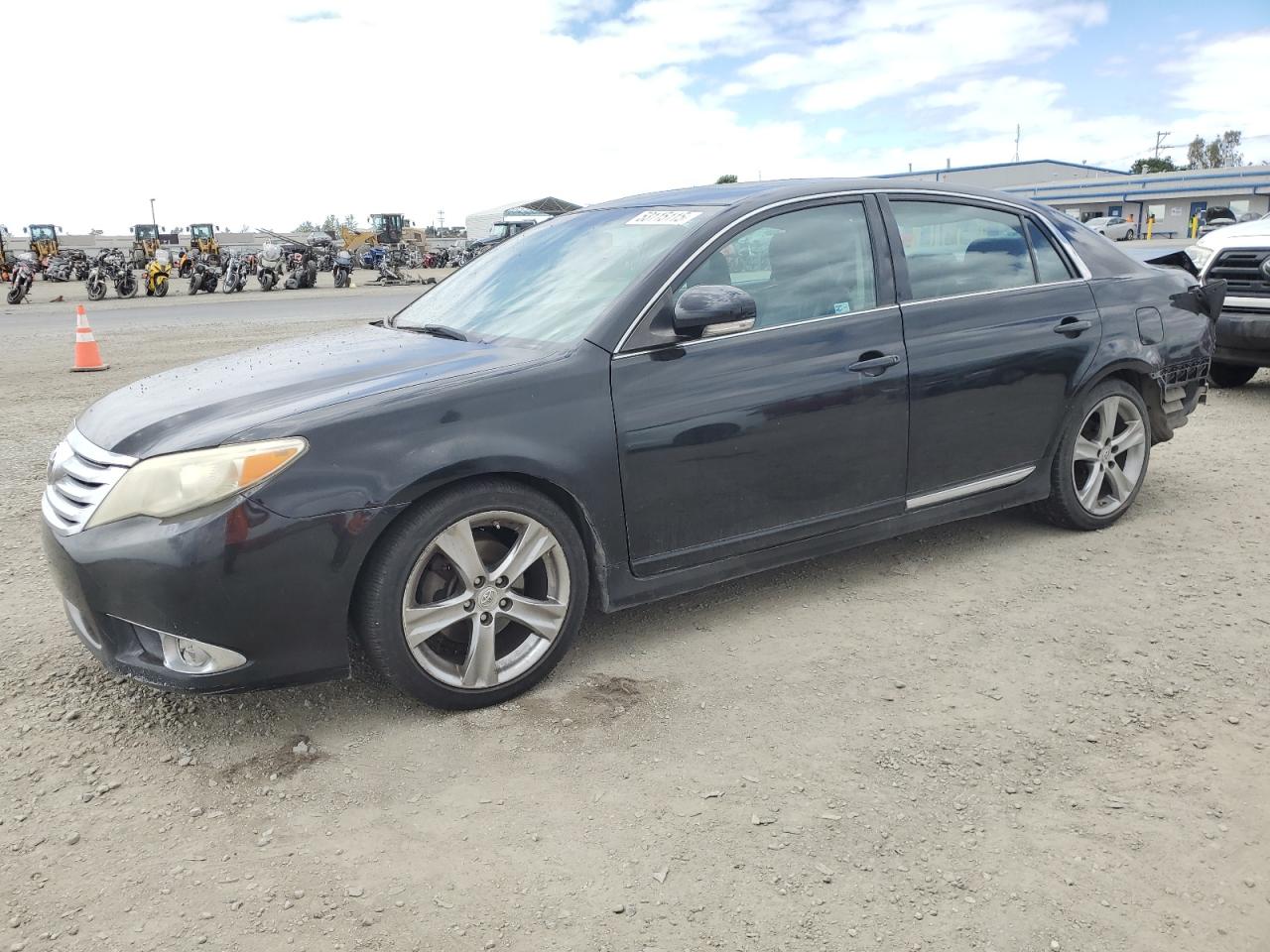 TOYOTA AVALON BAS 2011