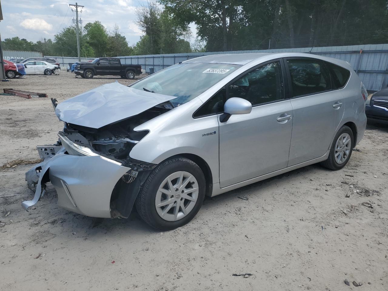 TOYOTA PRIUS V 2012