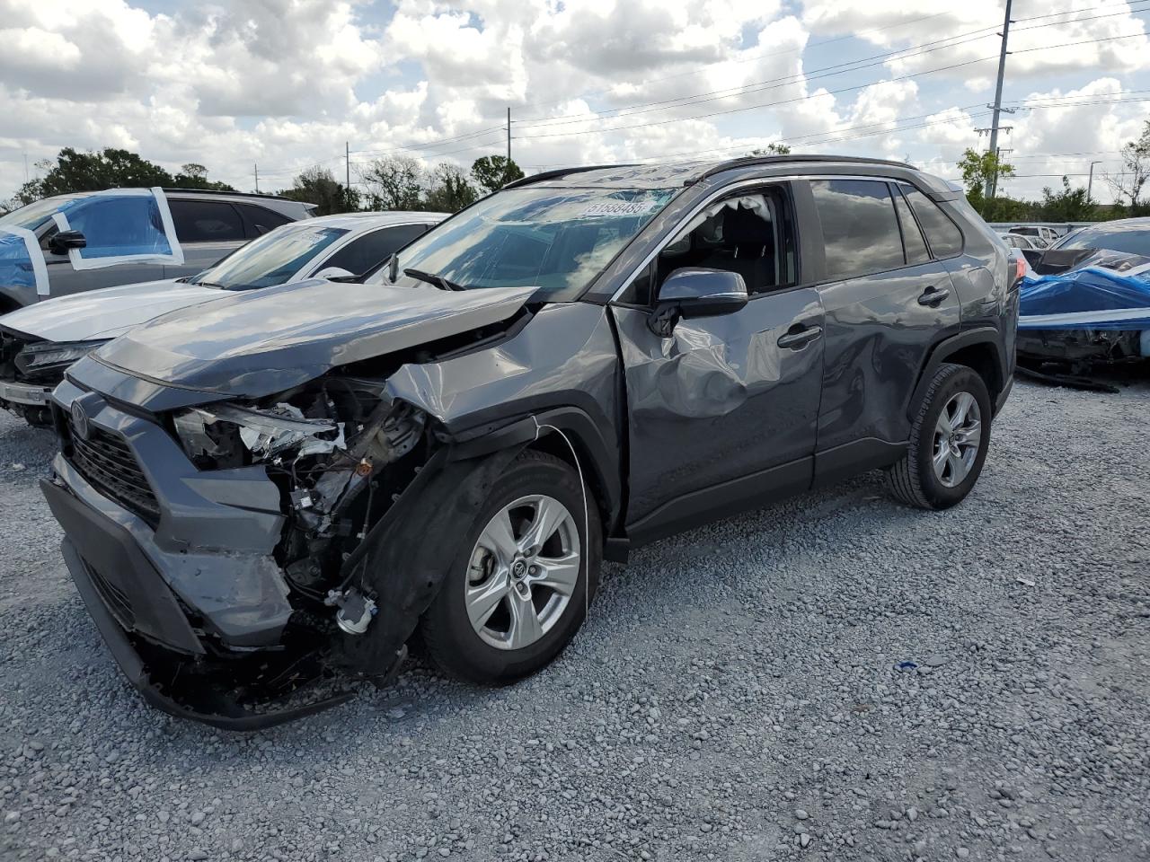 TOYOTA RAV4 XLE 2020
