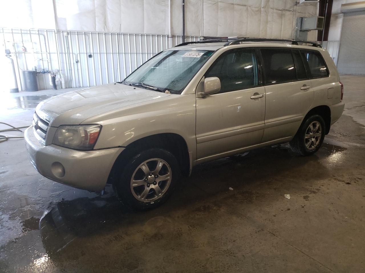 TOYOTA HIGHLANDER 2004