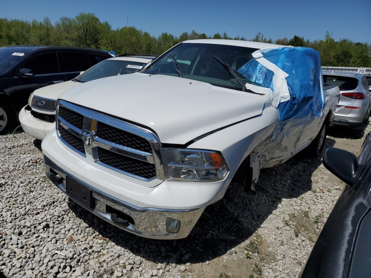 RAM 1500 SLT 2017