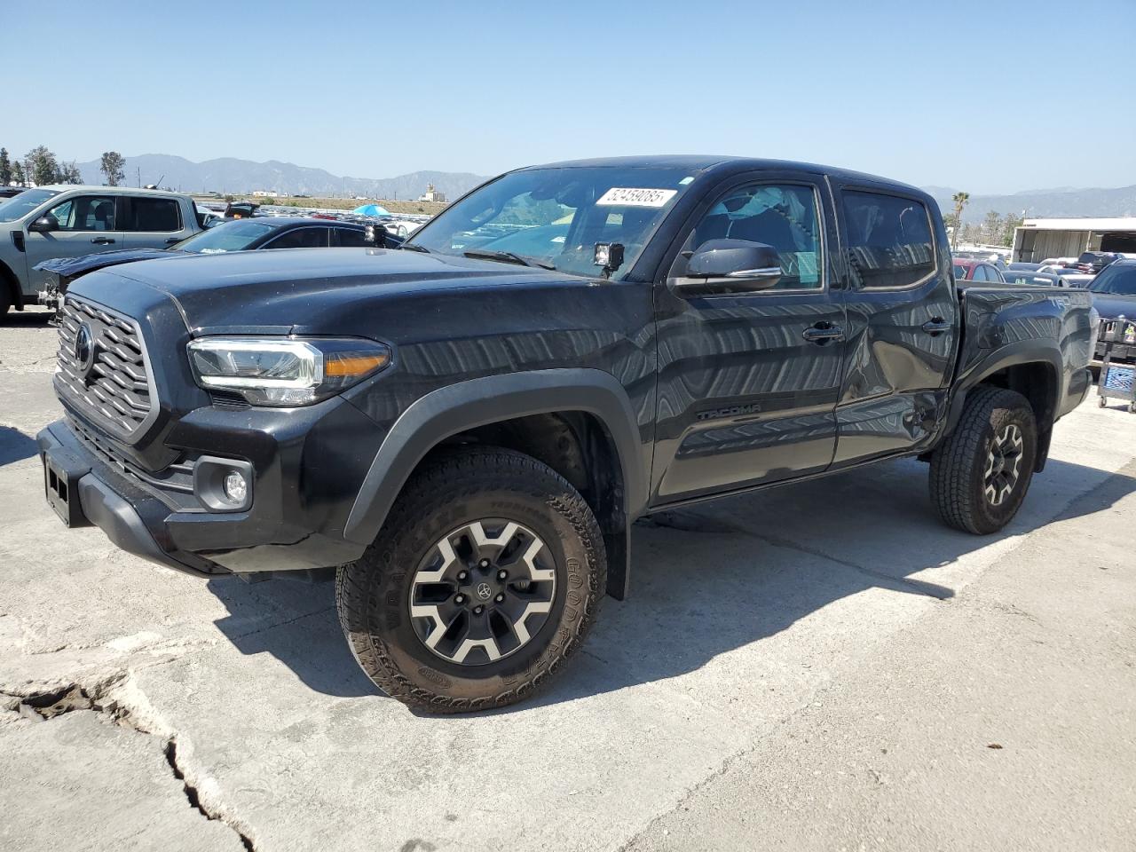 TOYOTA TACOMA DOU 2023