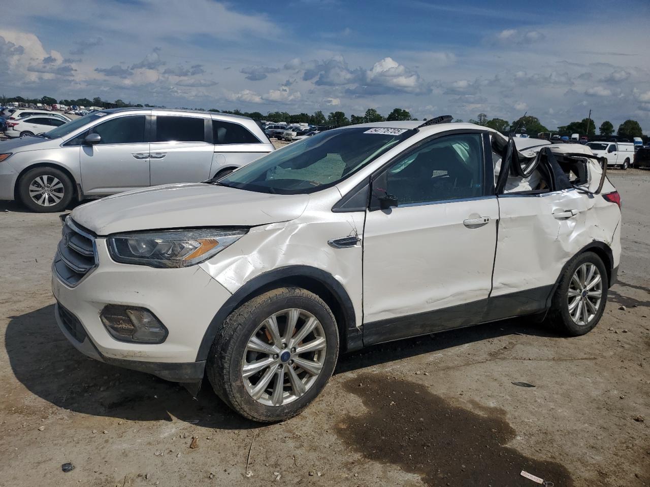FORD ESCAPE TIT 2017