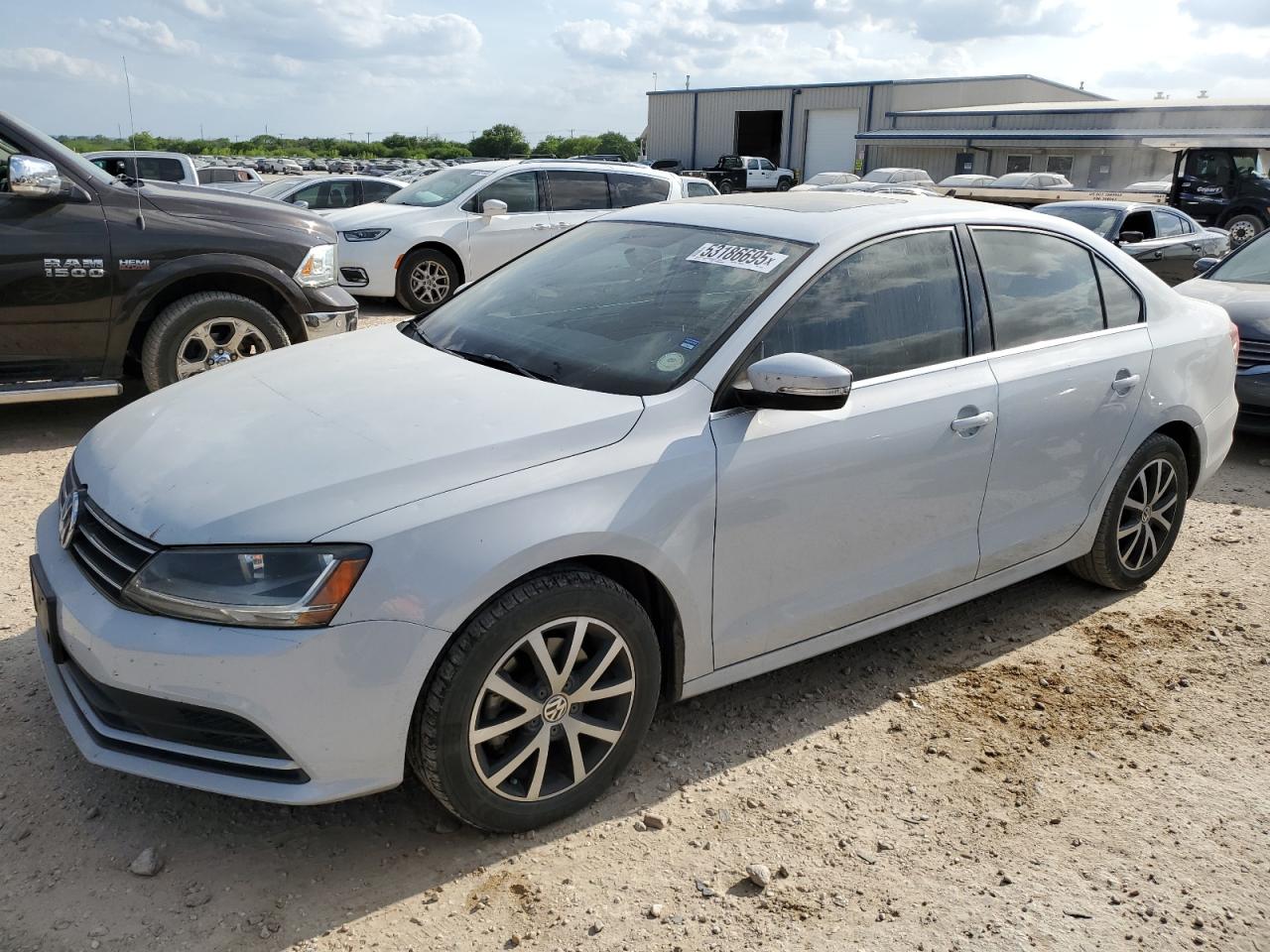 VOLKSWAGEN JETTA SE 2017