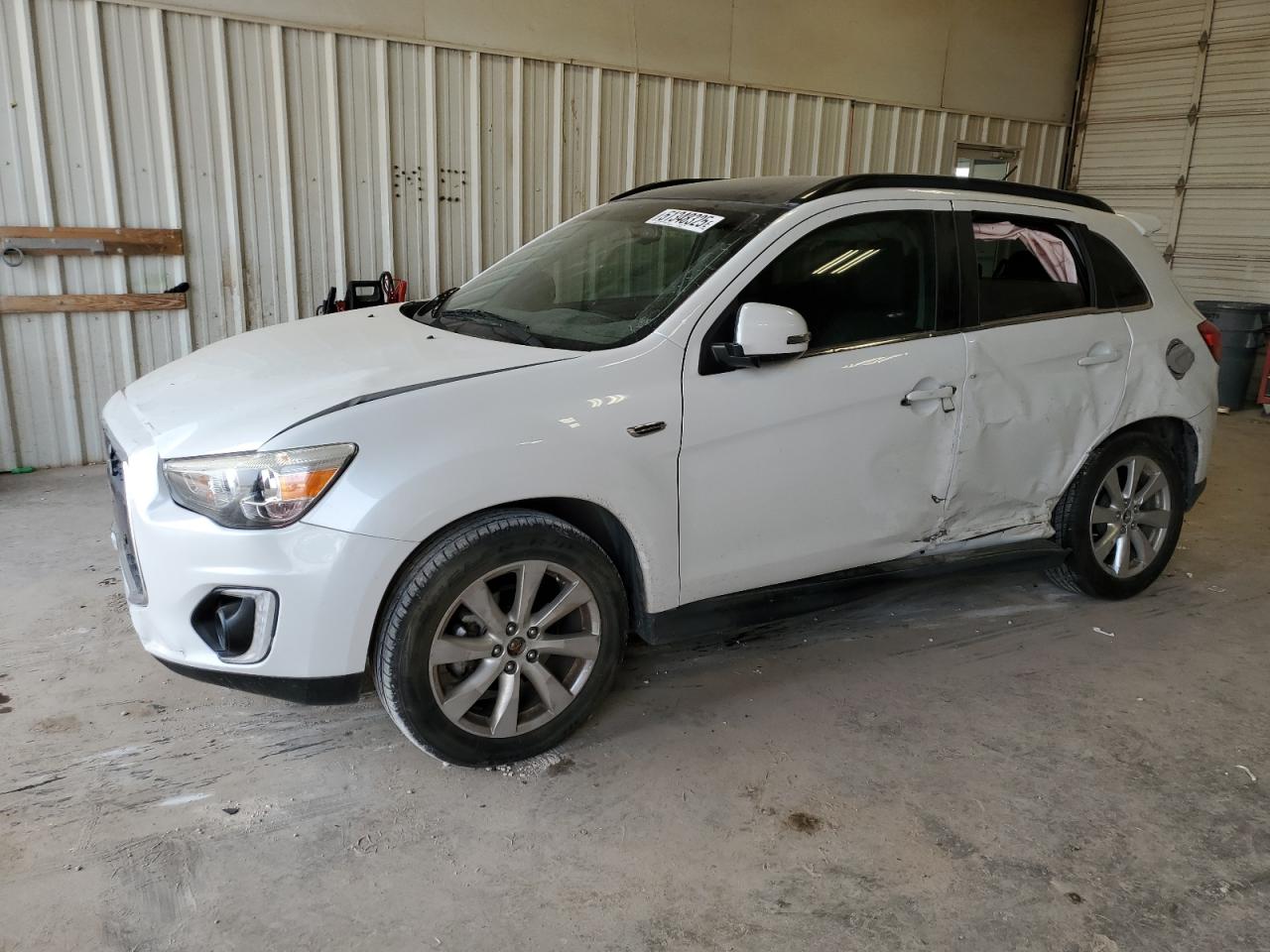 MITSUBISHI OUTLANDER 2015