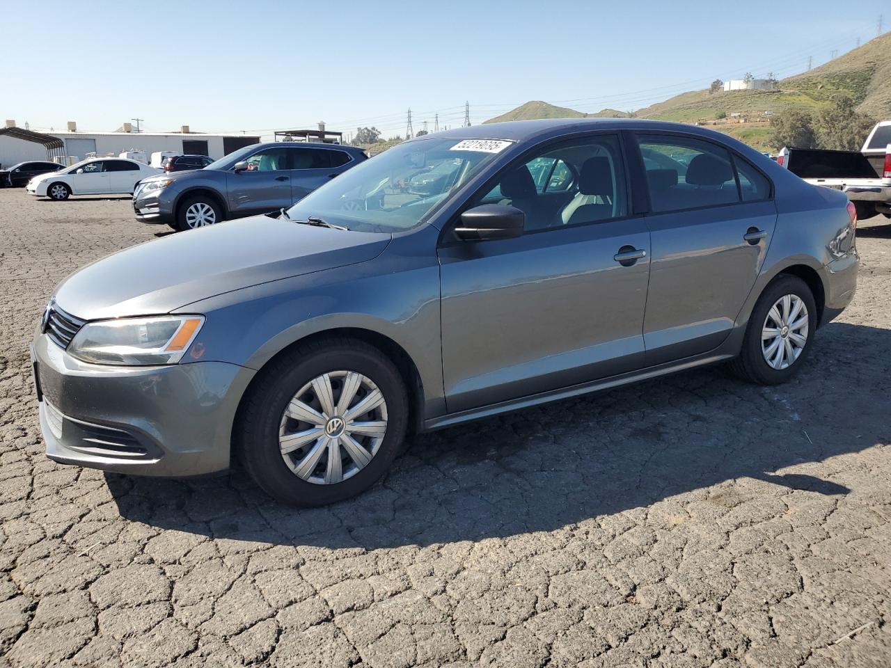 VOLKSWAGEN JETTA BASE 2013