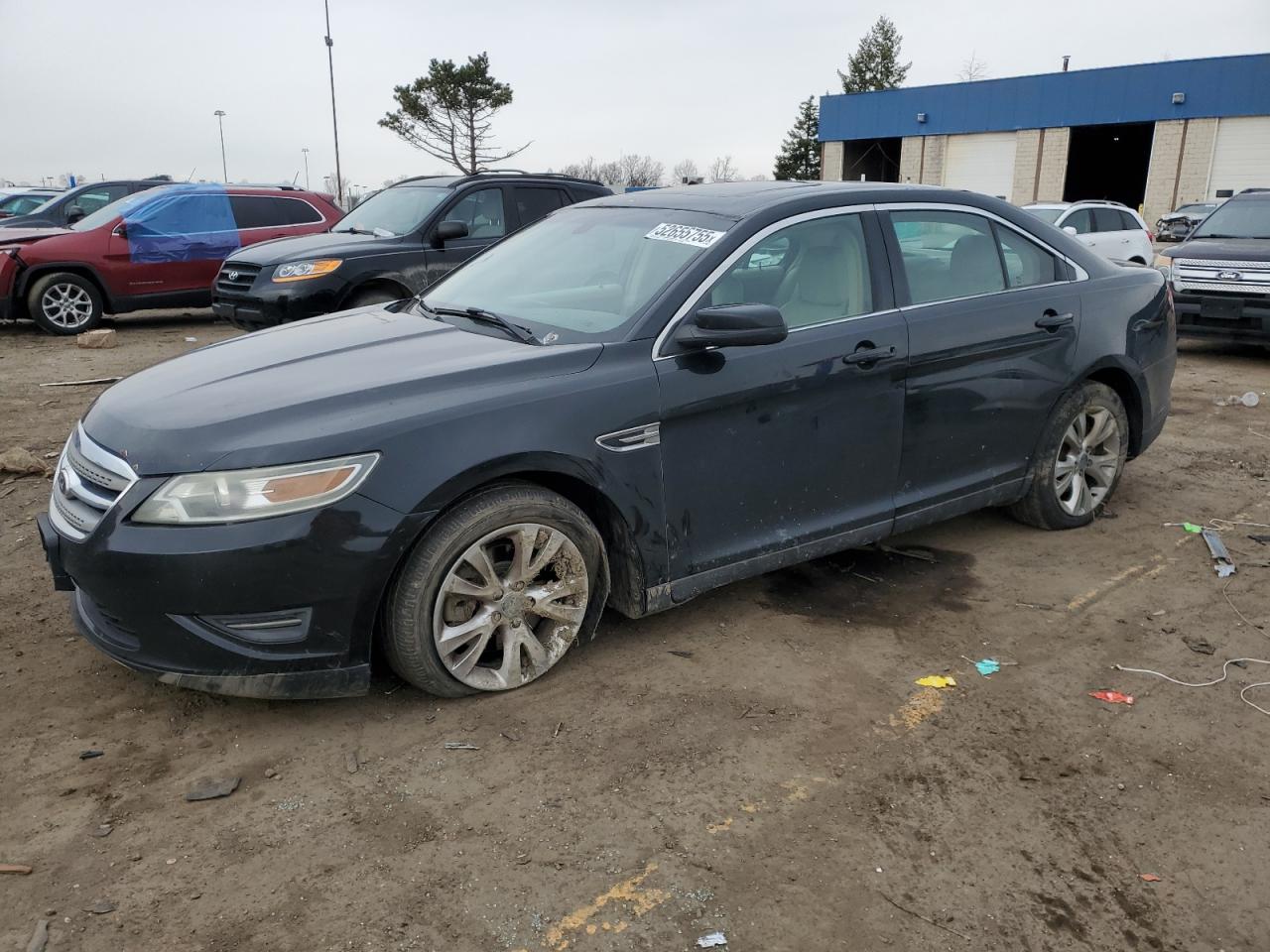 FORD TAURUS SEL 2010