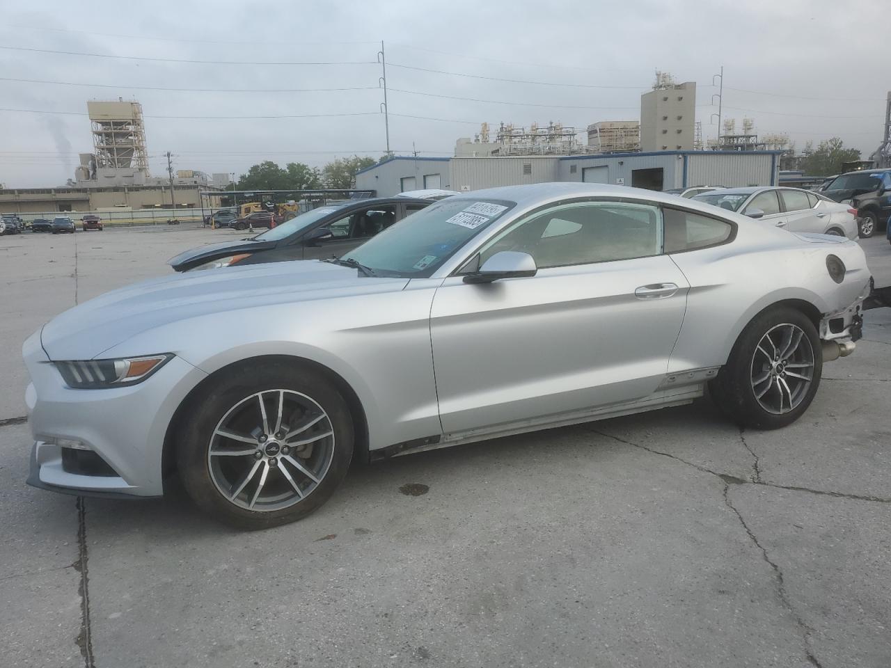 FORD MUSTANG 2015