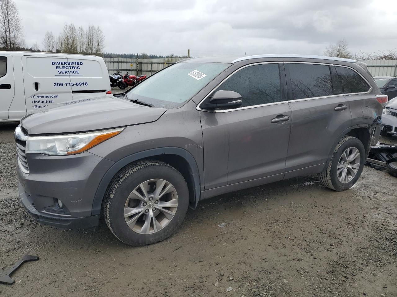 TOYOTA HIGHLANDER 2015