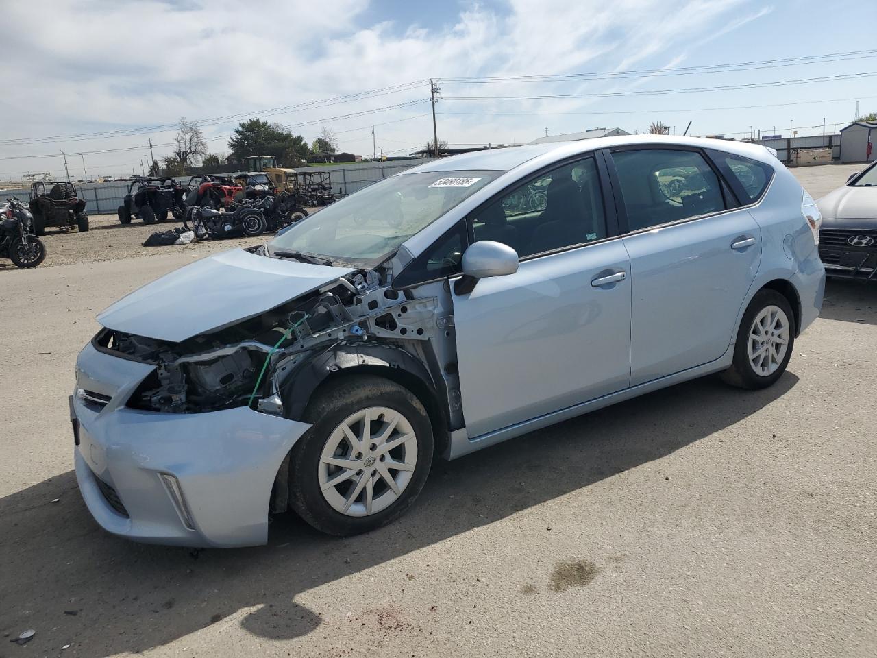 TOYOTA PRIUS V 2014