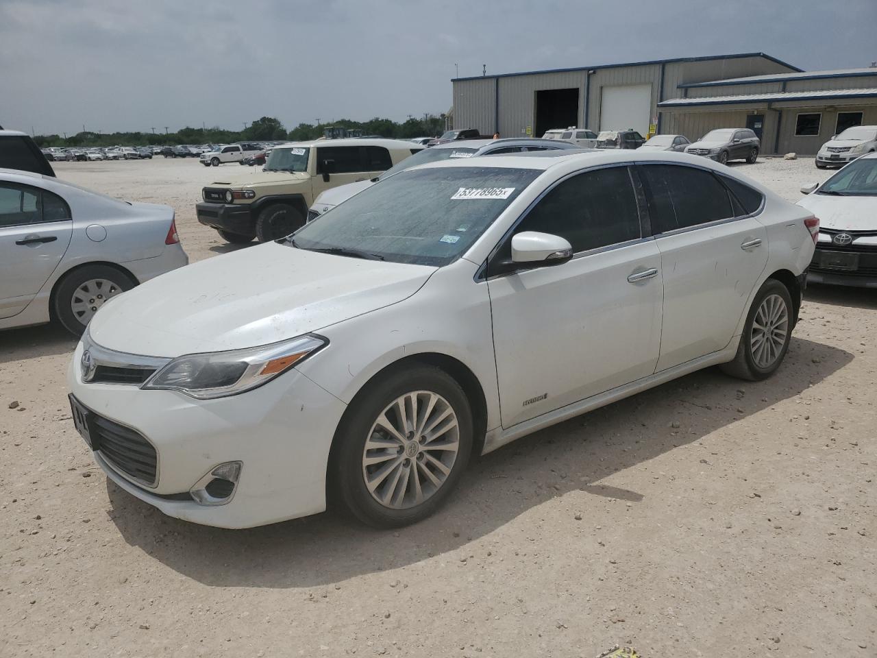 TOYOTA AVALON HYB 2015