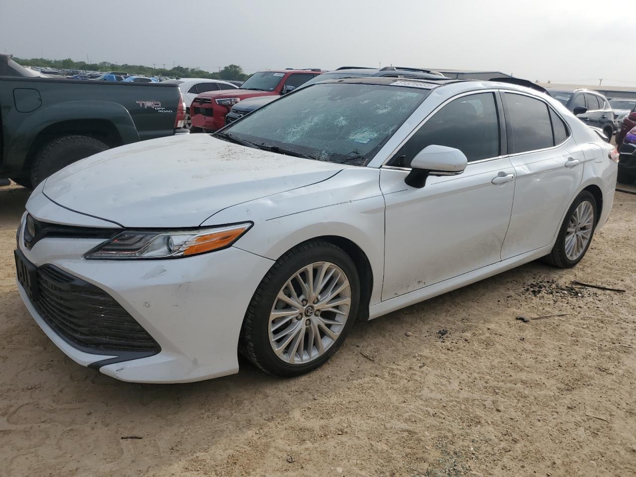 TOYOTA CAMRY L 2019