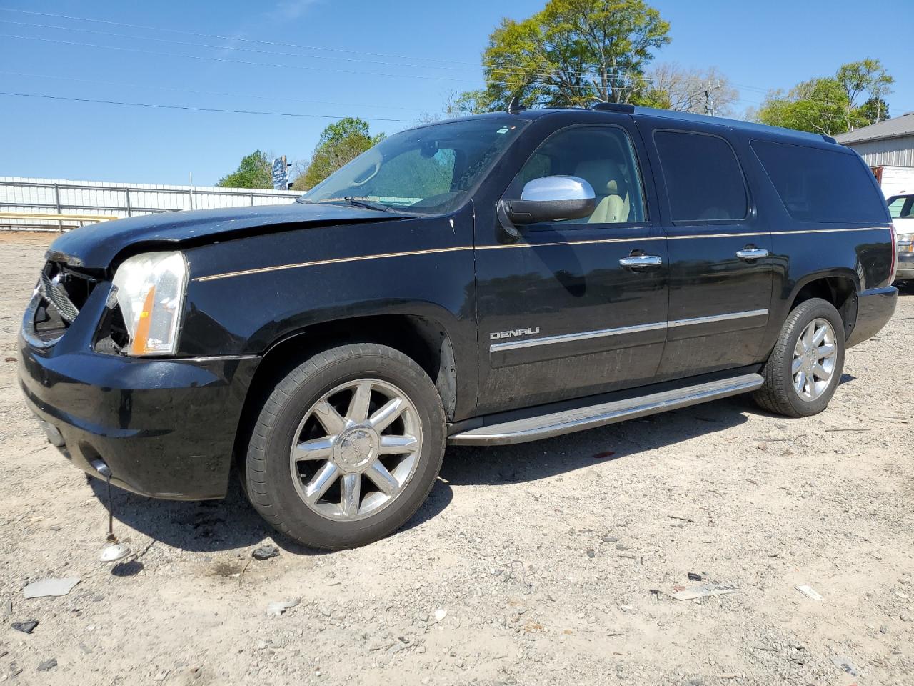 GMC YUKON XL D 2011