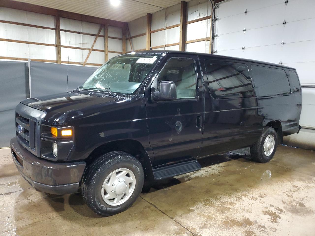 FORD ECONOLINE 2013
