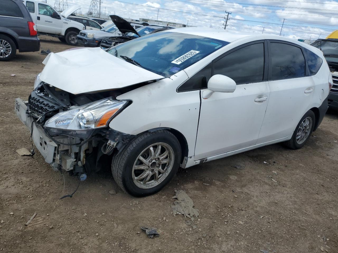 TOYOTA PRIUS V 2014