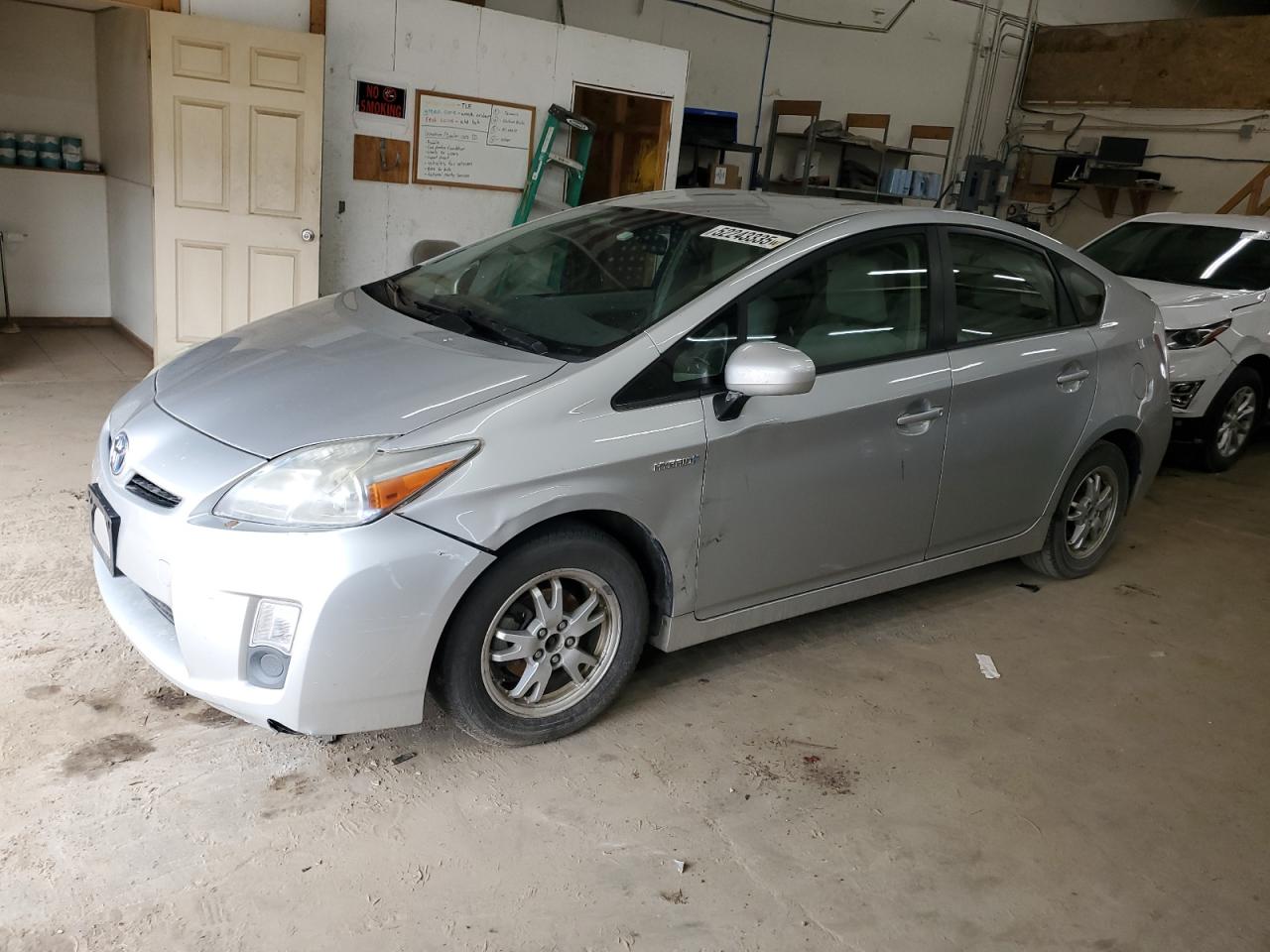 TOYOTA PRIUS 2011