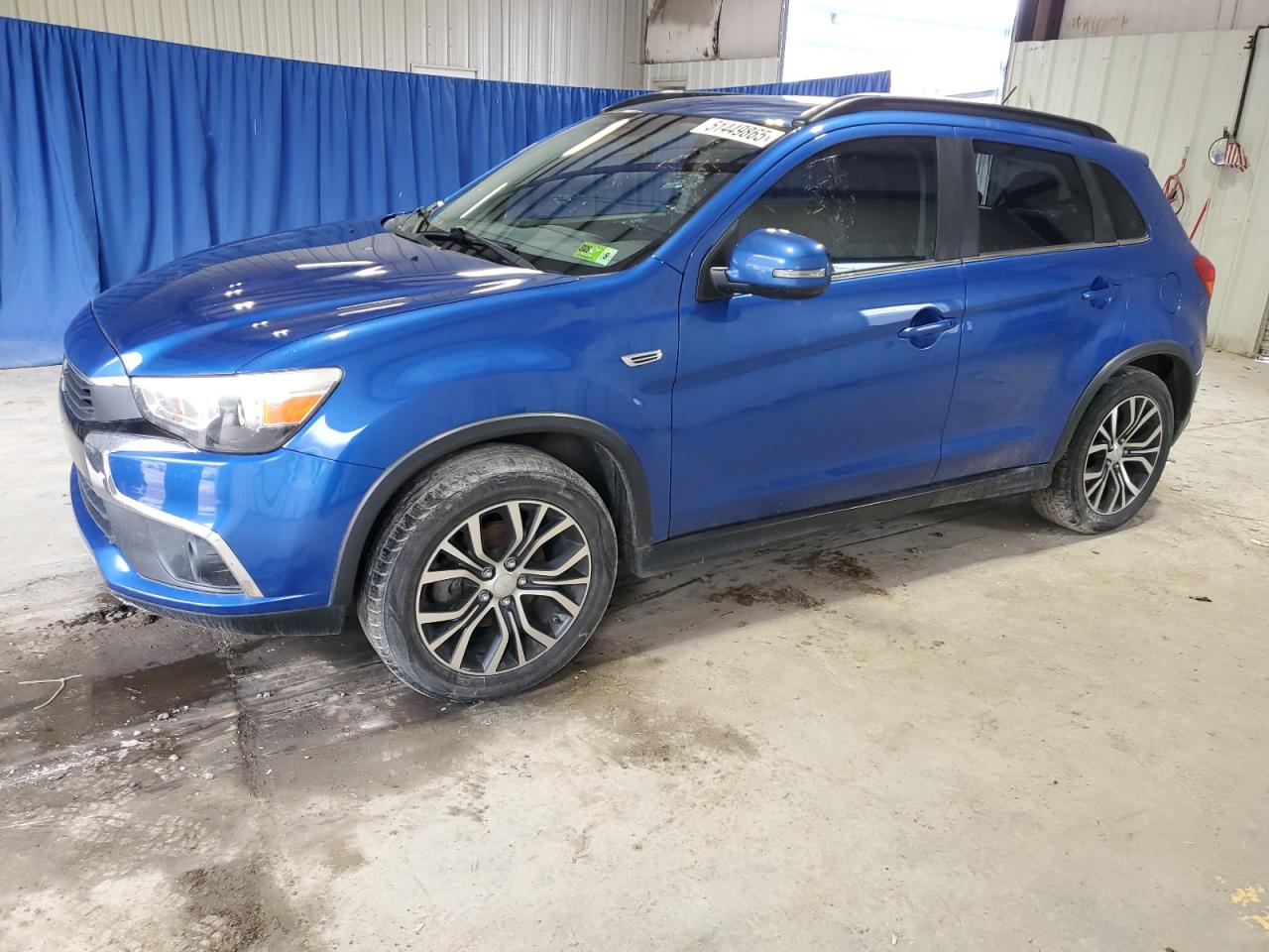 MITSUBISHI OUTLANDER 2016