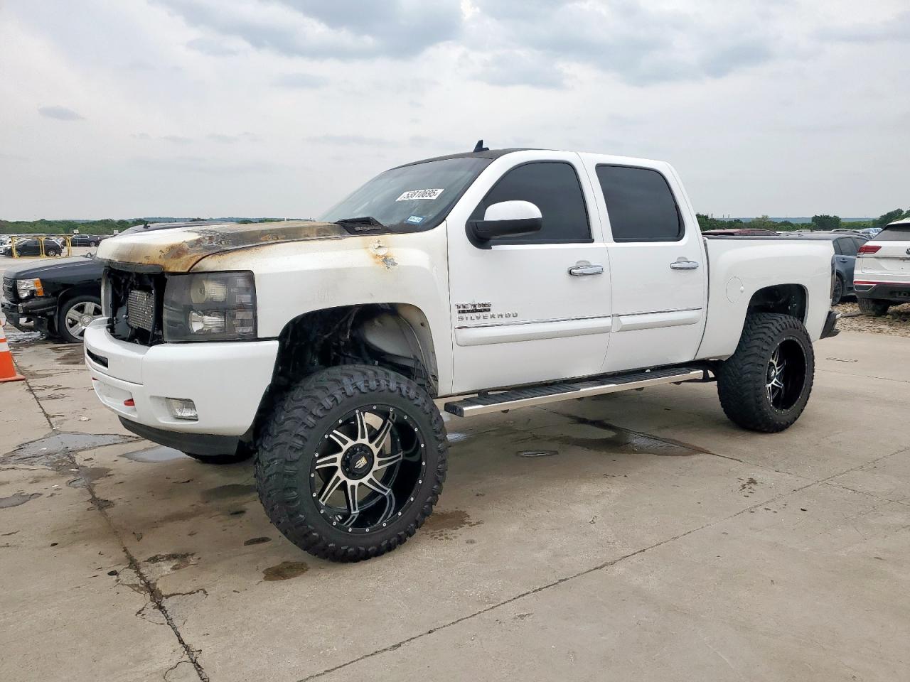 CHEVROLET SILVERADO 2013