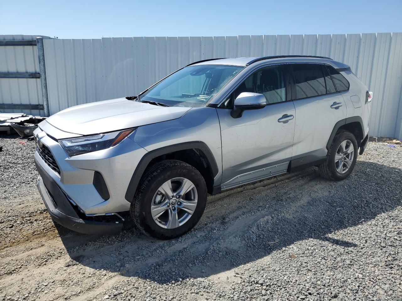 TOYOTA RAV4 XLE 2024