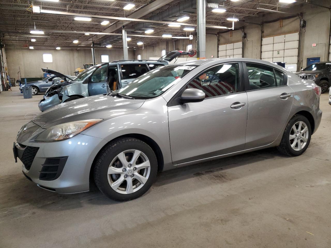 MAZDA 3 I 2010