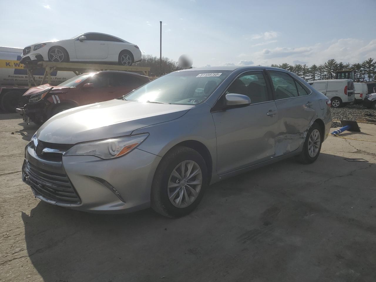 TOYOTA CAMRY LE 2017