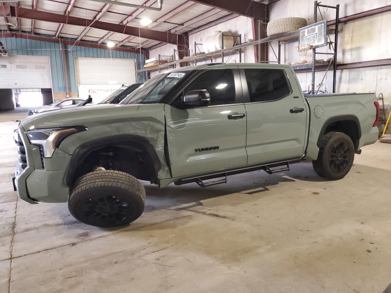 TOYOTA TUNDRA CRE 2024