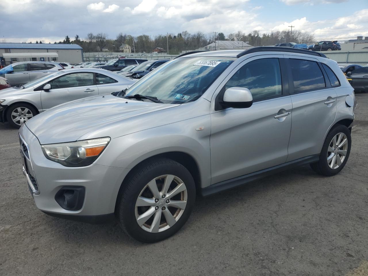MITSUBISHI OUTLANDER 2013