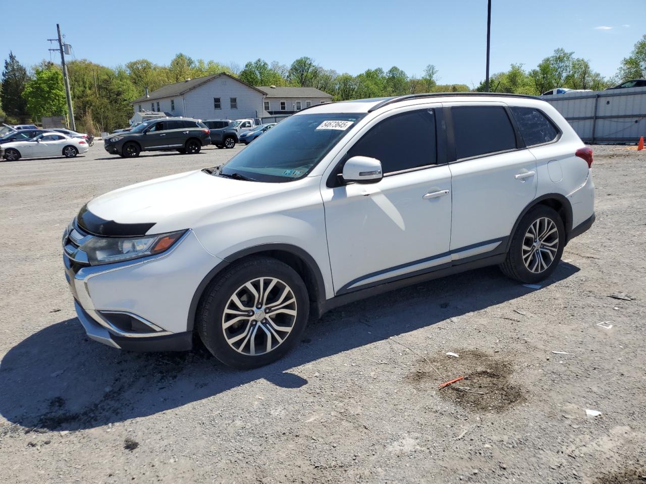 MITSUBISHI OUTLANDER 2016