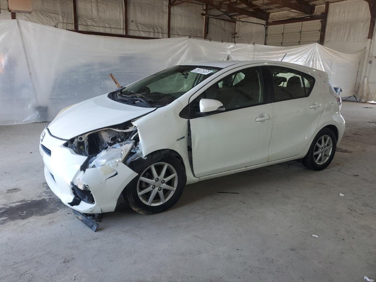 TOYOTA PRIUS C 2013