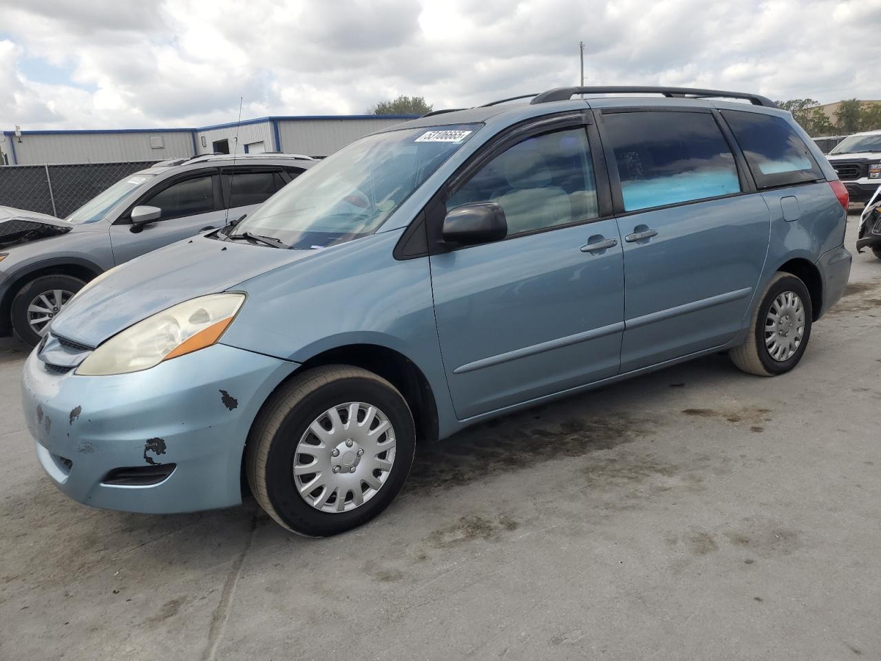 TOYOTA SIENNA CE 2006