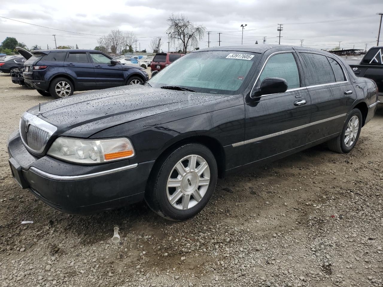 LINCOLN TOWN CAR E 2011