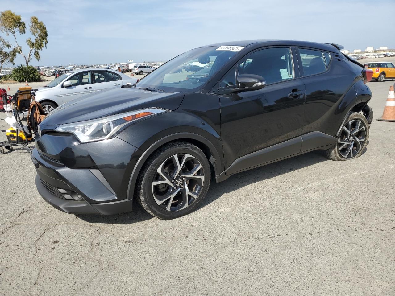 TOYOTA C-HR XLE 2018
