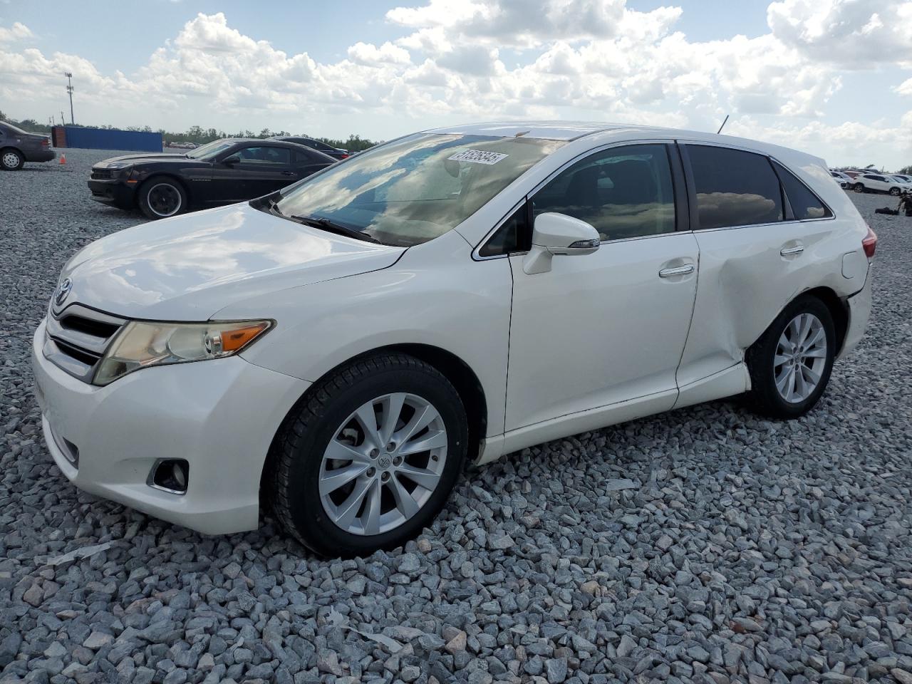 TOYOTA VENZA LE 2015