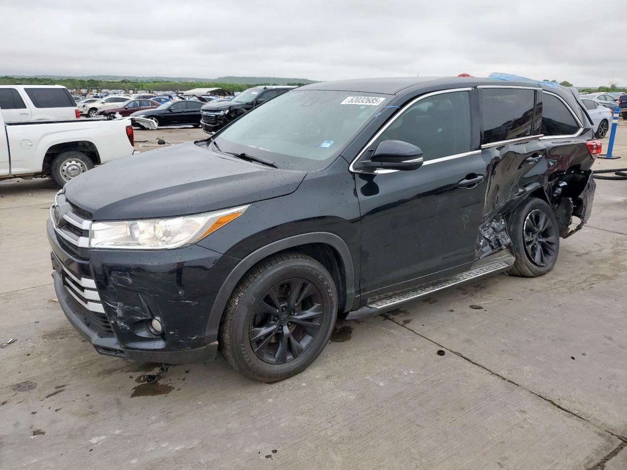 TOYOTA HIGHLANDER 2018