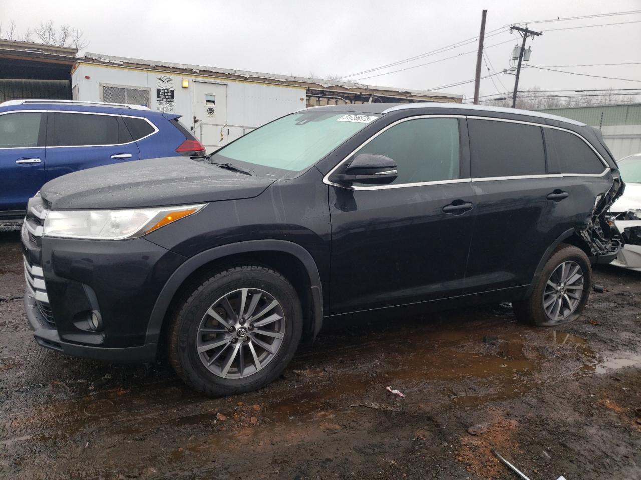 TOYOTA HIGHLANDER 2017